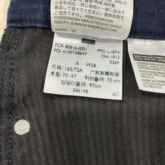 Levi's / Women’s/ Dark Blue Pencil Skirt , size 6/28, stretch. - Picture 10 of 10